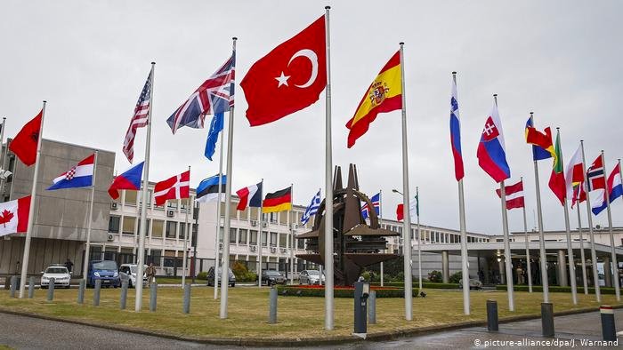 Türkiye ile NATO arasında YPG gerginliği