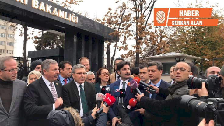 Ahmet Davutoğlu partisinin başvurusu tamamlandı