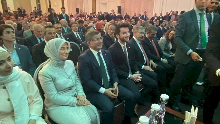 Ahmet Davutoğlu Gelecek Partisi'ni tanıttı: Parlamenter Sistemi savunuyoruz