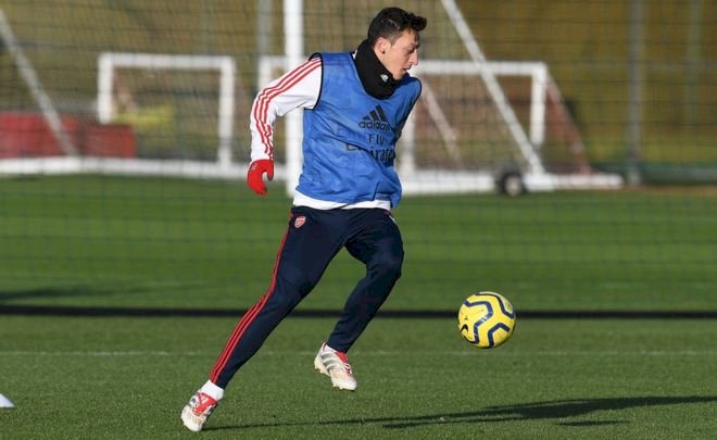 Arsenal'den Çin'e mesaj: Özil'in Uygur paylaşımı görüşümüzü yansıtmıyor