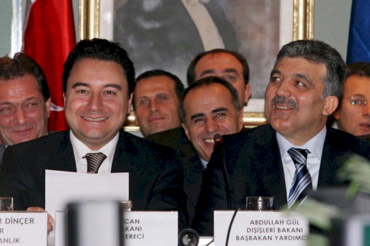 Davutoğlu'ndan sonra gözler Babacan'da