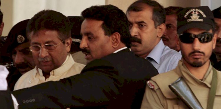 Pakistan eski Cumhurbaşkanı Pervez Müşerref vatana ihanet suçlamasıyla idama mahkum edildi.