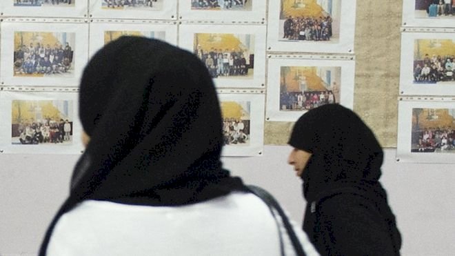 Müslüman bir kadın 120 bin dolar tazminat alacak.