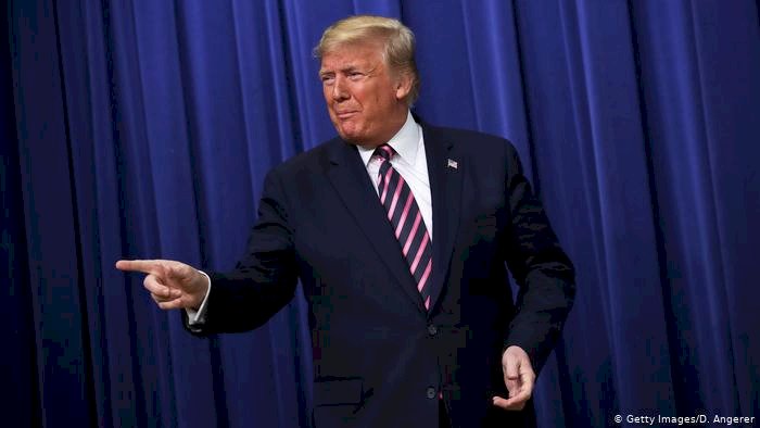Trump Türkiye’ye yaptırımlar da öngören savunma bütçesini imzaladı