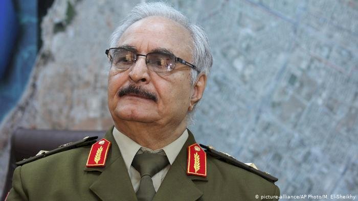 Hafter güçleri mürettebatı Türk olan gemiye el koydu