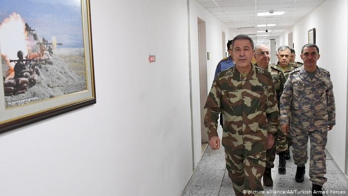 Akar: İdlib'deki 12 gözlem noktasını boşaltmayacağız