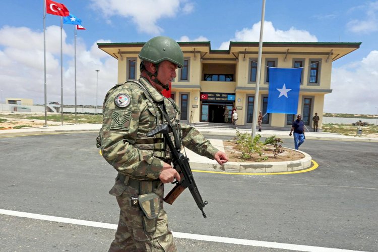 Libya tartışmalarının gölgesinde