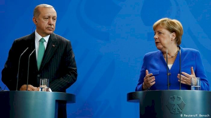 Brakel: Türk-Alman ilişkileri sevginin bittiği bir evliliğe benziyor