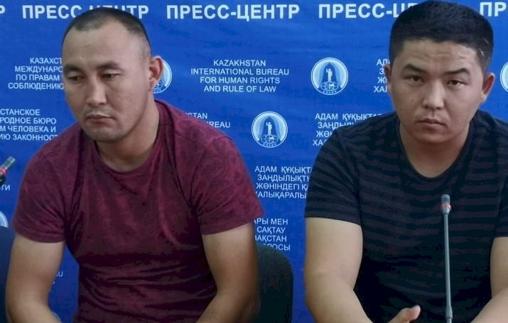 Kazakistan’a Doğu Türkistan’dan gelen iki etnik Kazak, yasa dışı sınır geçişi nedeniyle mahkemeye çıkarıldı.