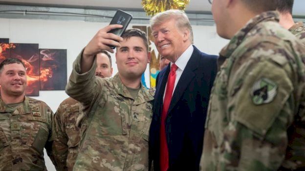 Trump'ın Irak'tan parasını istediği çölün ortasındaki 'şehir'