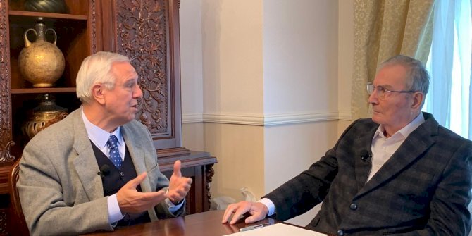 Deniz Baykal : "Libya'ya barış eli uzatmak lazımdı"