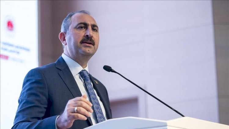 Adalet Bakanı kime mesaj verdi?