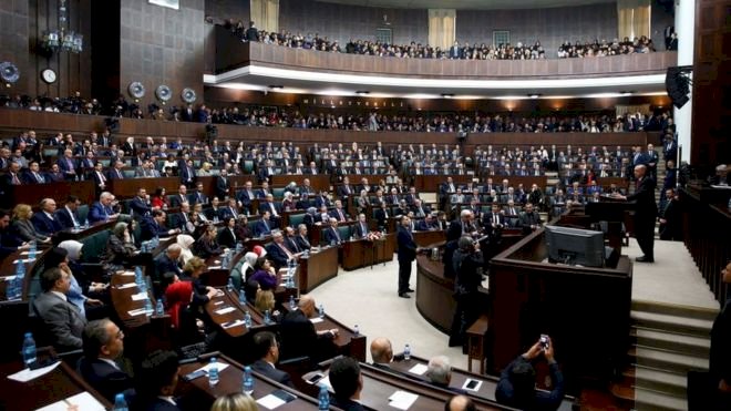 AKP'nin belediye başkanı transferine yönelmesinin altında hangi nedenler yatıyor?