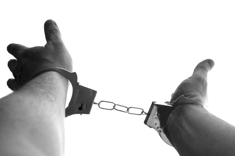 Jandarma 'İki bileği de yatağa kelepçeliydi' dedi