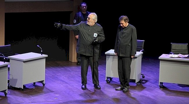 ‘Büyük Gözaltı’ 17 Ocak Cuma Trump Sahne’de!