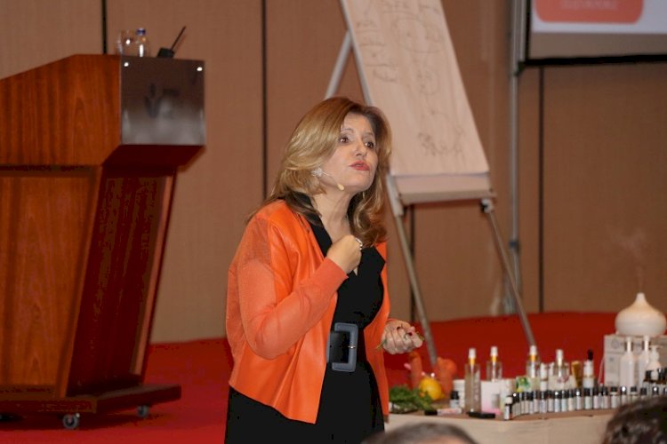 'TIP DÜNYASINDAN AROMATERAPİ SEMİNERİNE BÜYÜK İLGİ'