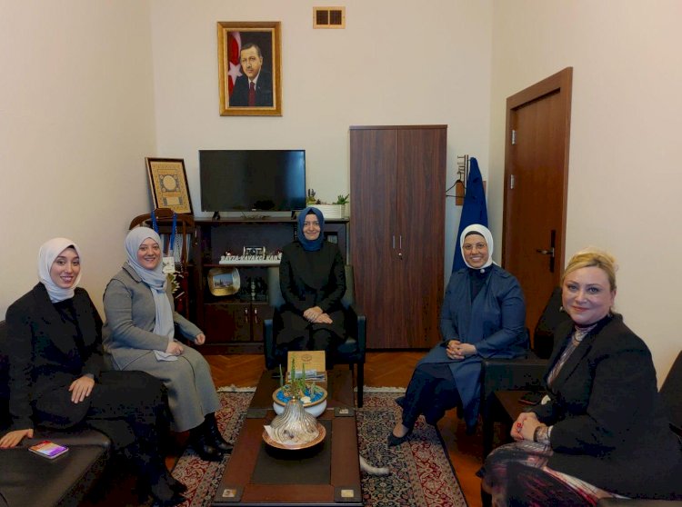 Gülücüklü taziye fotoğrafında yeni gelişme