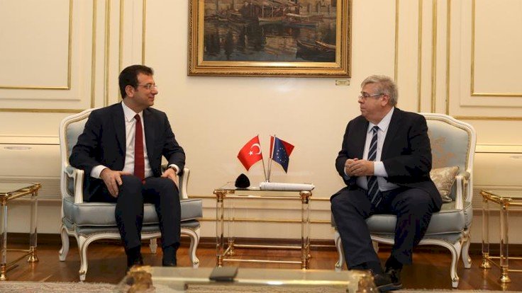 AP Türkiye Daimi Raportörü, İmamoğlu'nu 'iki kez' tebrik etti
