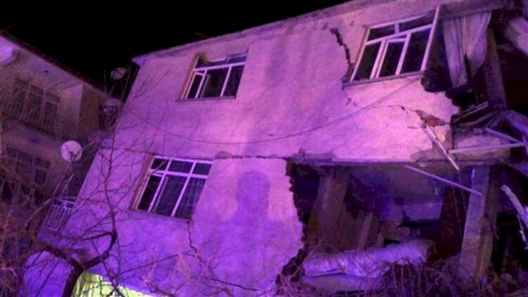 Son dakika haberi: Elazığ'da çok şiddetli deprem! Acı haberler geliyor...