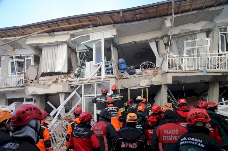 Elazığ'da  29 kişi yaşamını yitirdi, bin 466 kişi yaralandı