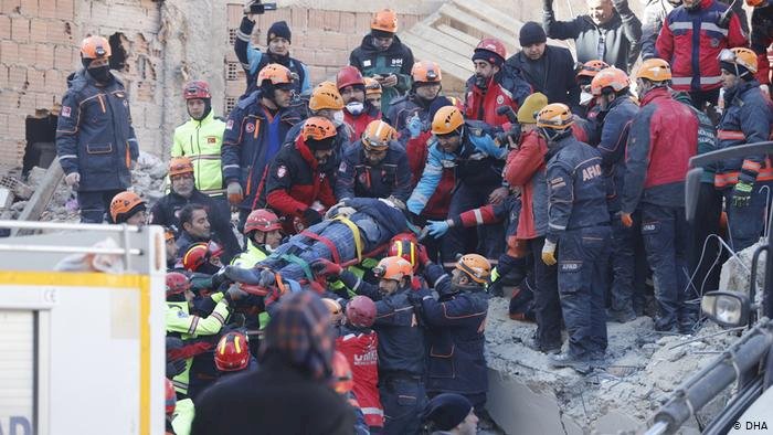 Dünyadan Elazığ depremi için dayanışma ve taziye mesajları