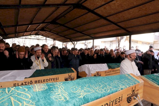 Elazığ'da hayatını kaybedenler uğurlandı