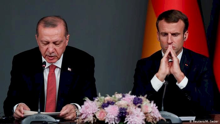 Macron: Türk gemileri Suriyeli paralı askerlerle Libya'ya girdi