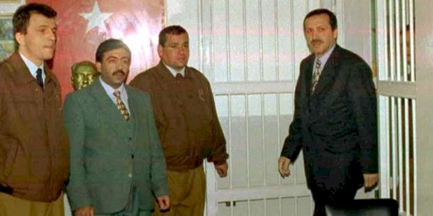 Erdoğan cezaevinden çıktıktan sonra nereye gitti