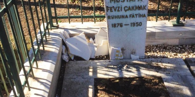 Mareşal Fevzi Çakmak'ın Eyüp'deki mezarı harap halde