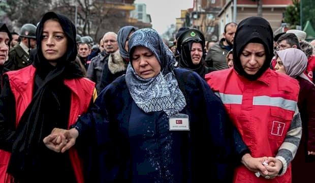 Şehit Halil Demir için evinde helallik alındı