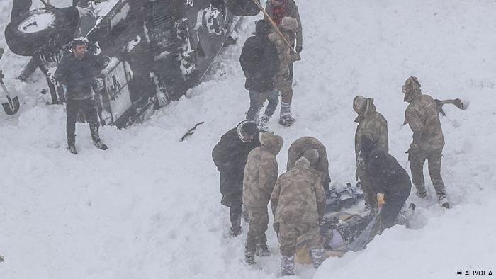 Çığ felaketinde ölü sayısı 41'e yükseldi