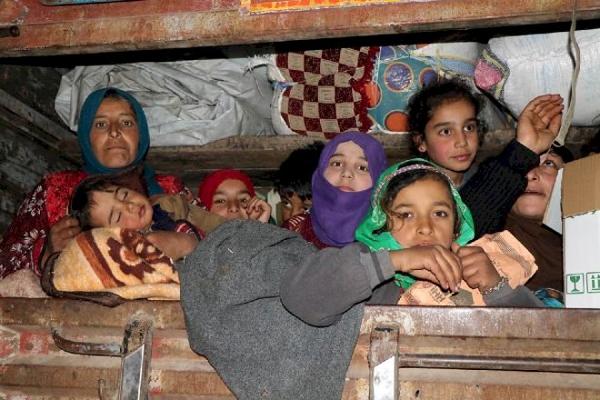 Türkiye sınırındaki hareketlilik kritik eşikte! On binlercesi daha geldi