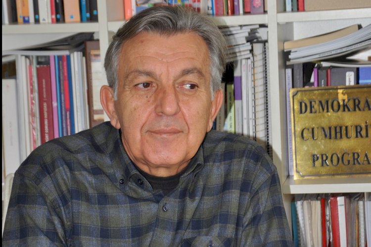 Bekir Ağırdır: Muhafazakârlar AK Parti'den kitlesel kopuş yaşıyor