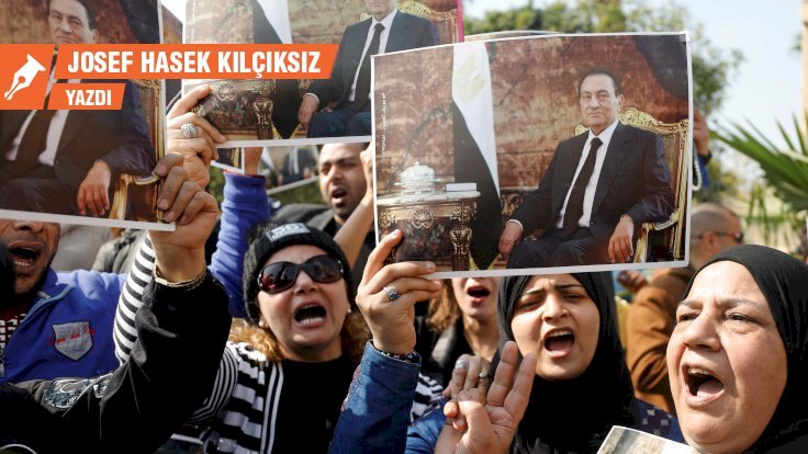 Mısır'ın devrik firavunu özgür bir adam olarak öldü