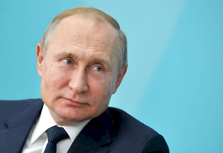 Is Putin in a hurry to leave? Russian parliament rushes through constitutional shake-up