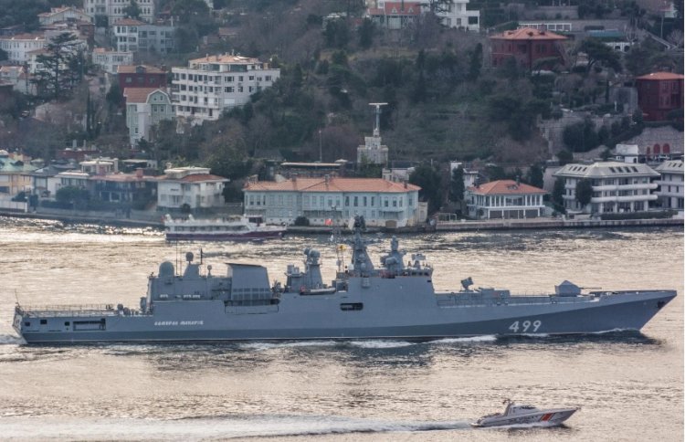 Rusya, Suriye kıyılarına seyir füzesi taşıyan iki savaş gemisi yolluyor