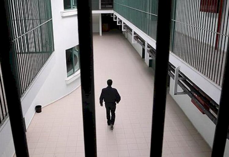 İran'da koronavirüs isyanı: 80 mahkum firar etti
