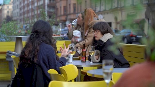 Koronavirüsle mücadelede 'İsveç modeli' işe yarar mı?