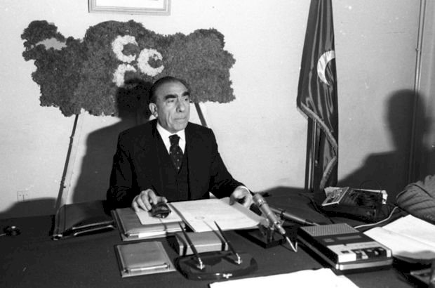 Alparslan Türkeş'in ölümü üzerine analiz!