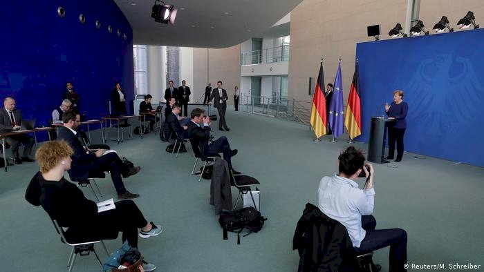 Almanya'da salgın önlemleri 19 Nisan'a dek sürecek