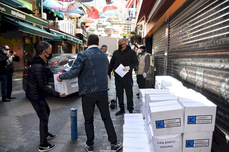 KADIKÖY BELEDİYESİ’NDEN ESNAF DERNEKLERİNE DESTEK