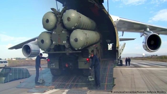 Reuters: "S-400’lerin aktivasyonu koronavirüs nedeniyle ertelendi"